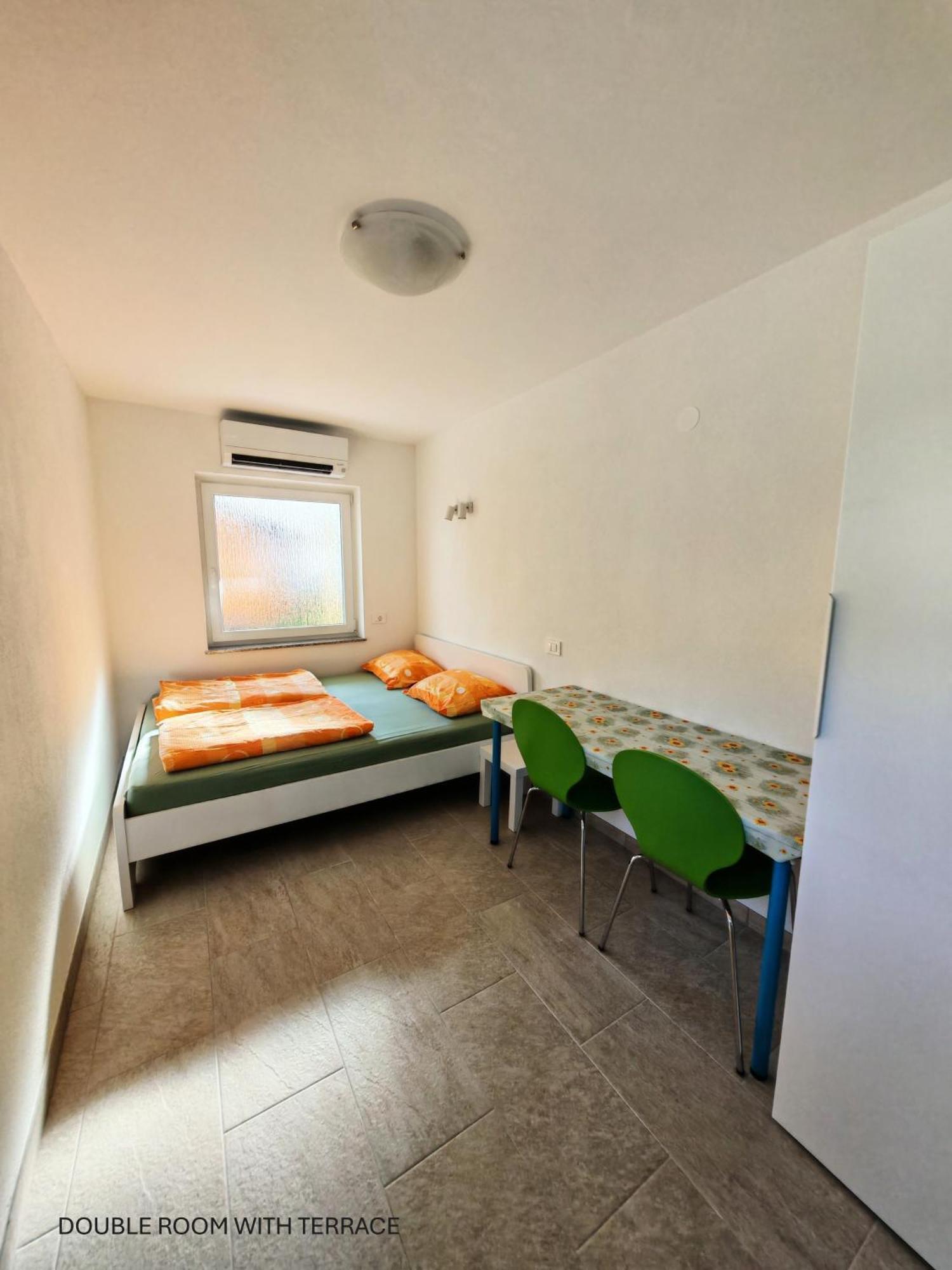 Apartment And Room Anica Tolmin Kültér fotó