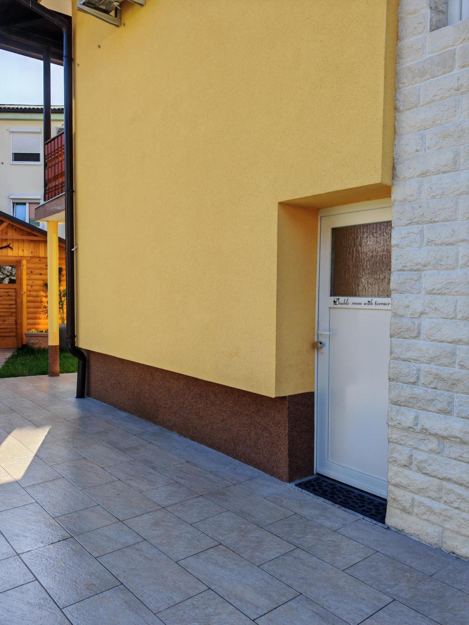 Apartment And Room Anica Tolmin Kültér fotó