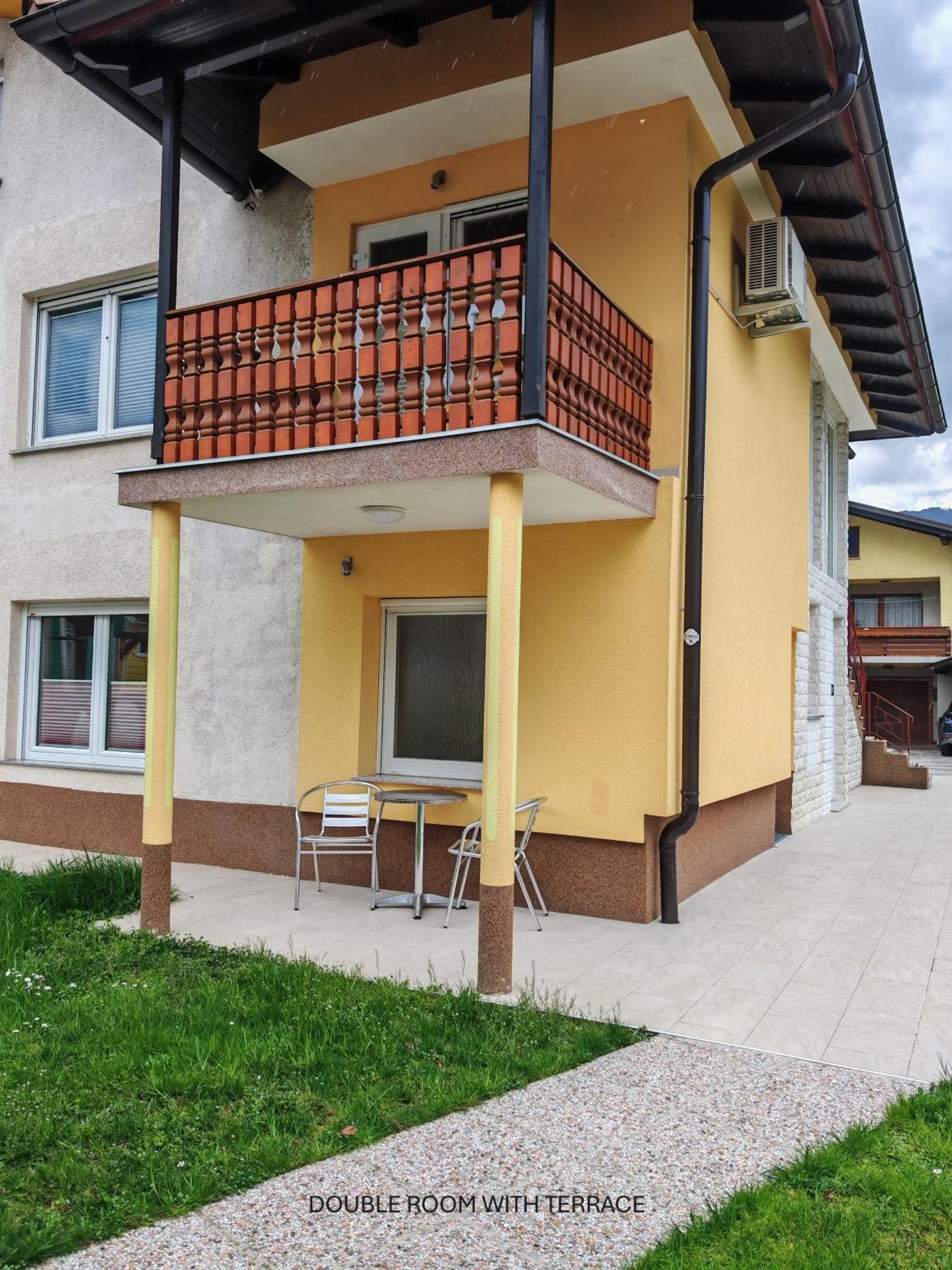 Apartment And Room Anica Tolmin Kültér fotó